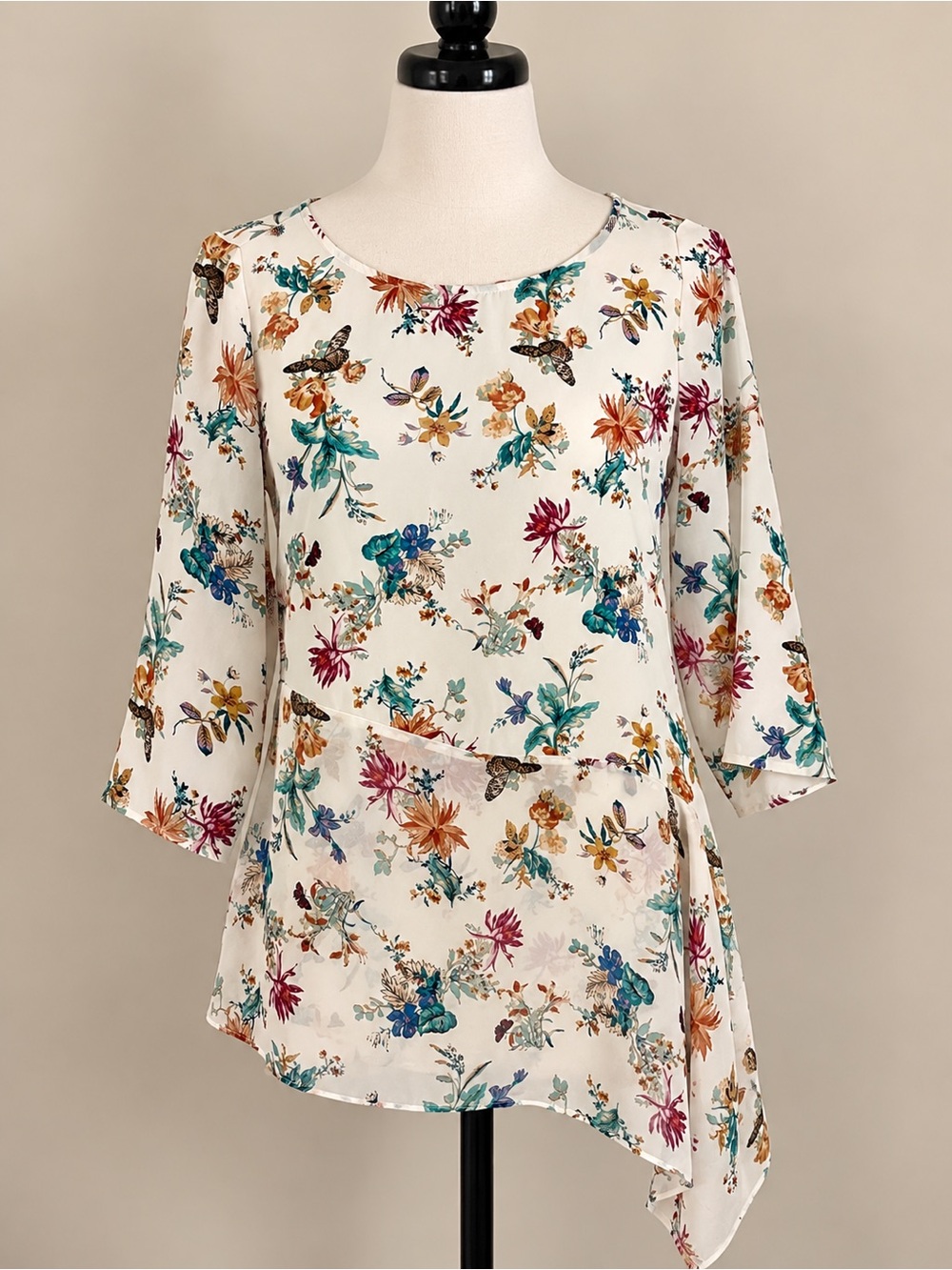 Chico’s Floral Butterfly Asymmetrical Layered Hem Blouse Size 0 S